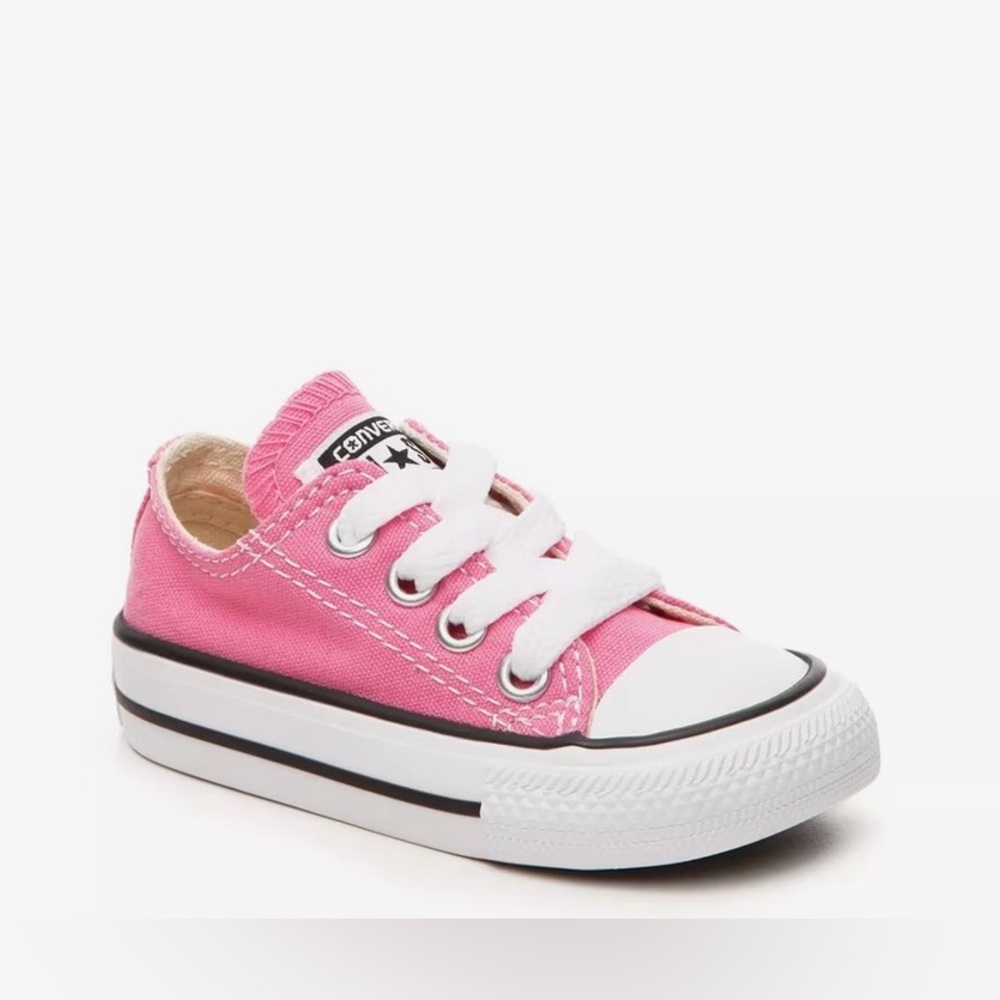 Converse Chuck Taylor All Star Pink Low Top Canvas Sneaker Toddler Size 4